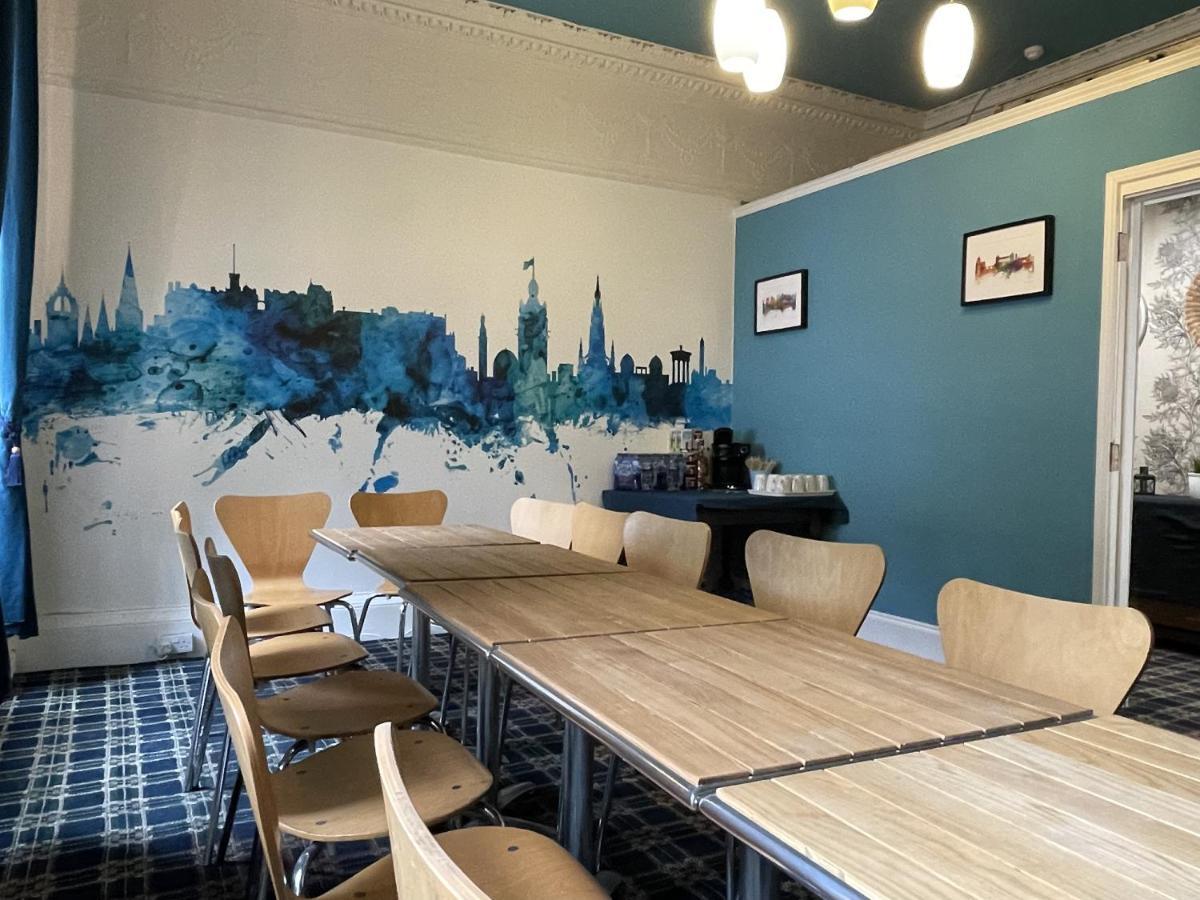 The Kingsview Townhouse - Boutique Hostel エディンバラ エクステリア 写真