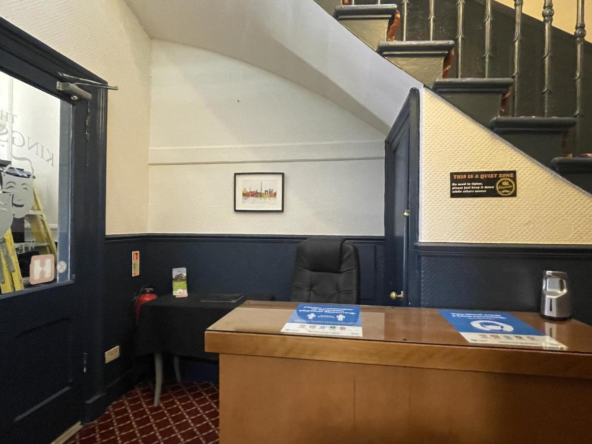 The Kingsview Townhouse - Boutique Hostel エディンバラ エクステリア 写真